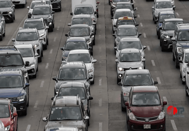 En Puebla usarán radares para multar autos contaminantes.